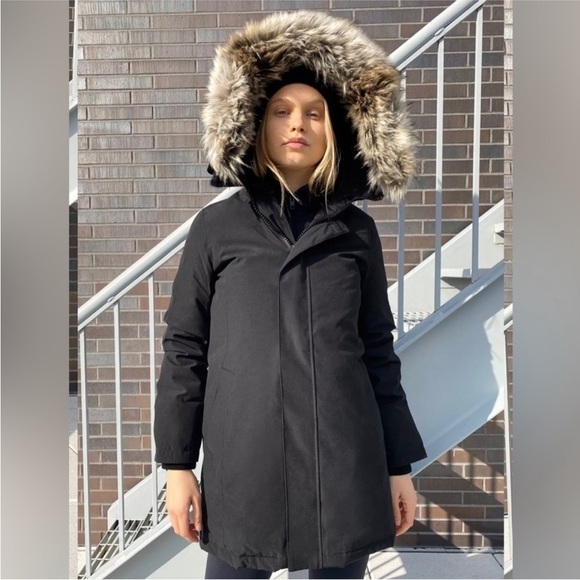 Aritzia Jackets & Blazers - Aritiza Golden by Tna Haven Parka In Black Sz Small